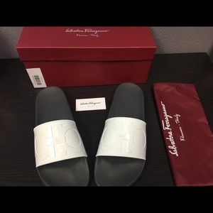 Salvatore Ferragamo Groove 2 Slides